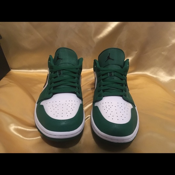 Jordan 1 Low Pine Green Size 13 W 11.5 M - Picture 3 of 5
